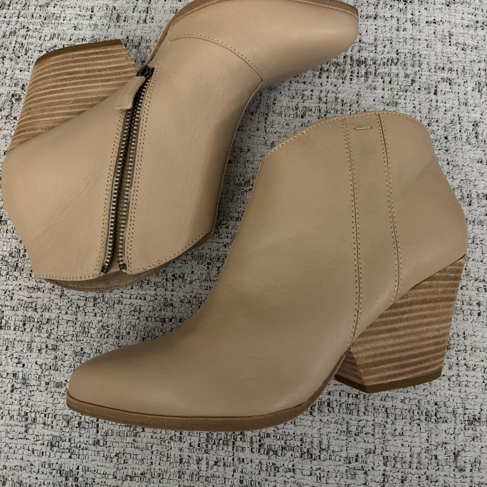 Eileen Fisher Beige Ankle Booties - Picture 3 of 4